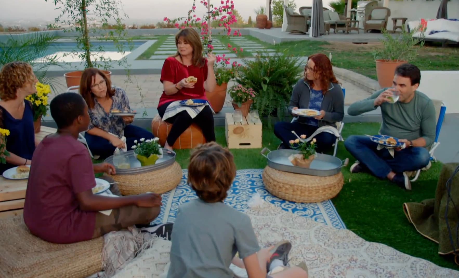 IMAGE: Dinner and a Movie ... Outdoors