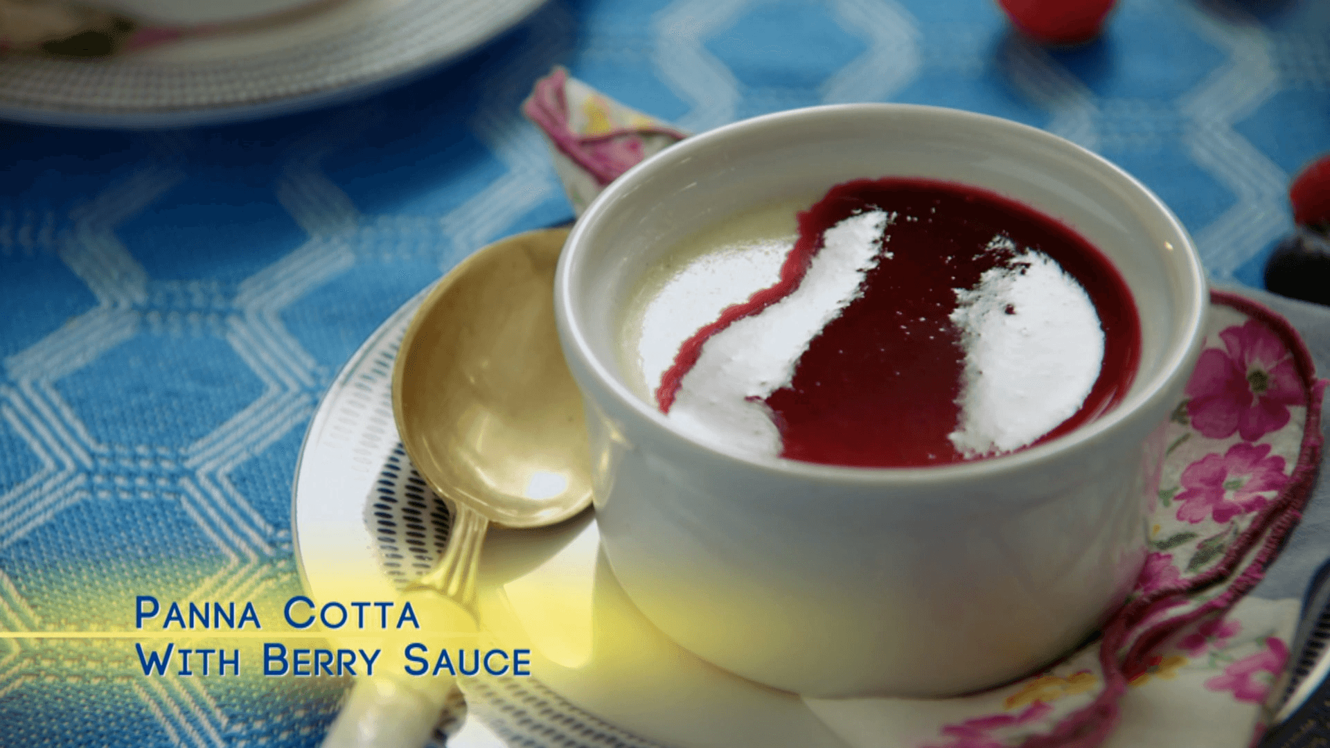 Panna Cotta W Berry Sauce