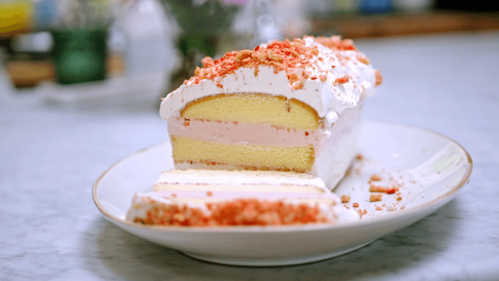 Strawberry Shortcake Shortcut Cake