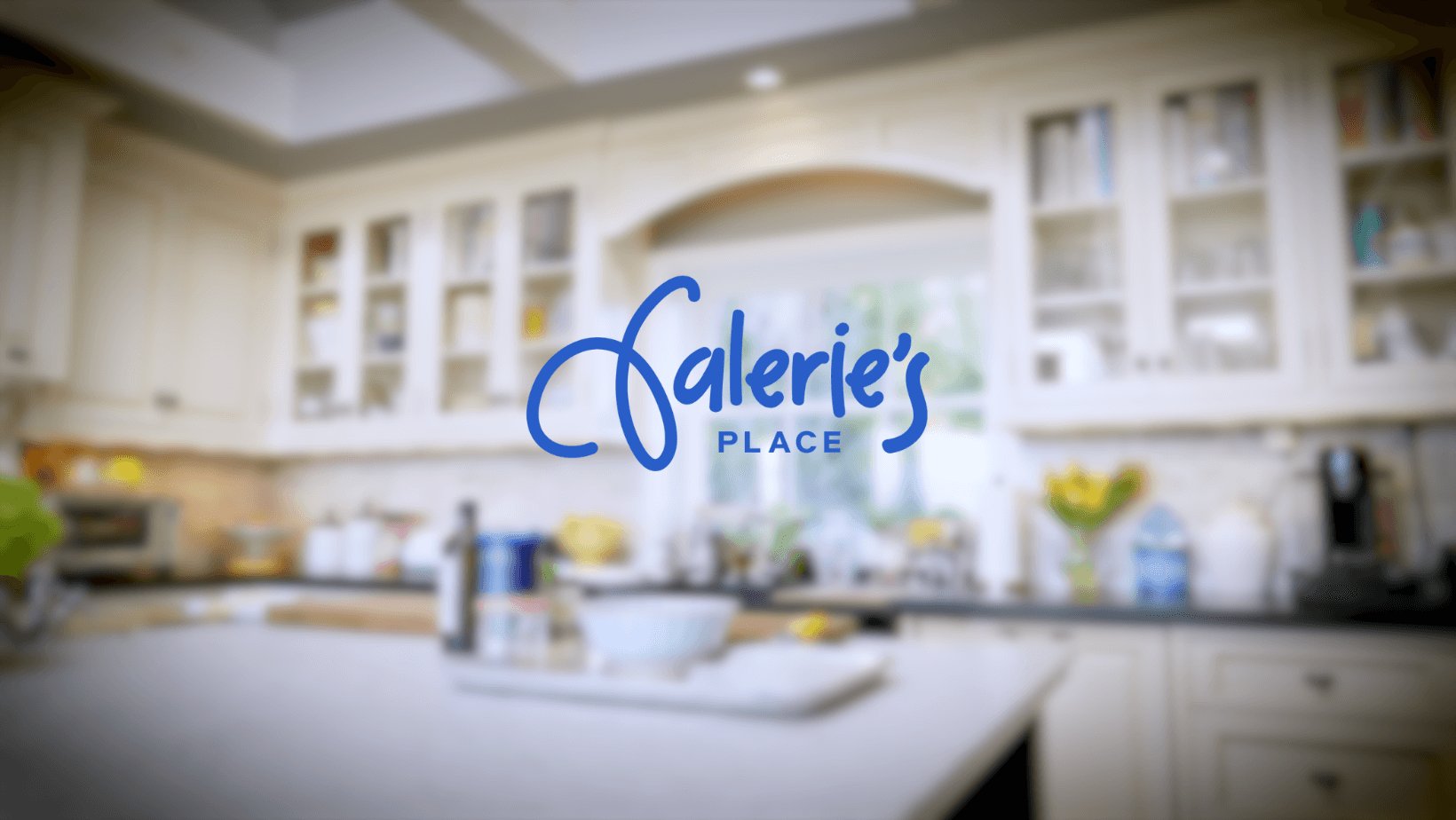kitchen bg w small logo